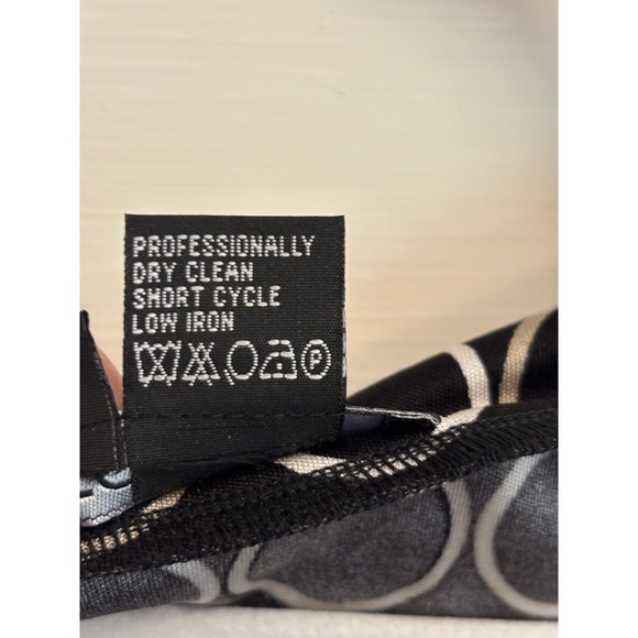 Etcetera Women's Black 100% Silk Circle Pattern Cowl Neck Blouse Size‎ Small - Picture 4 of 6